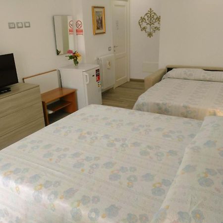 B&B Sweet Dreams Diano Marina Exterior foto