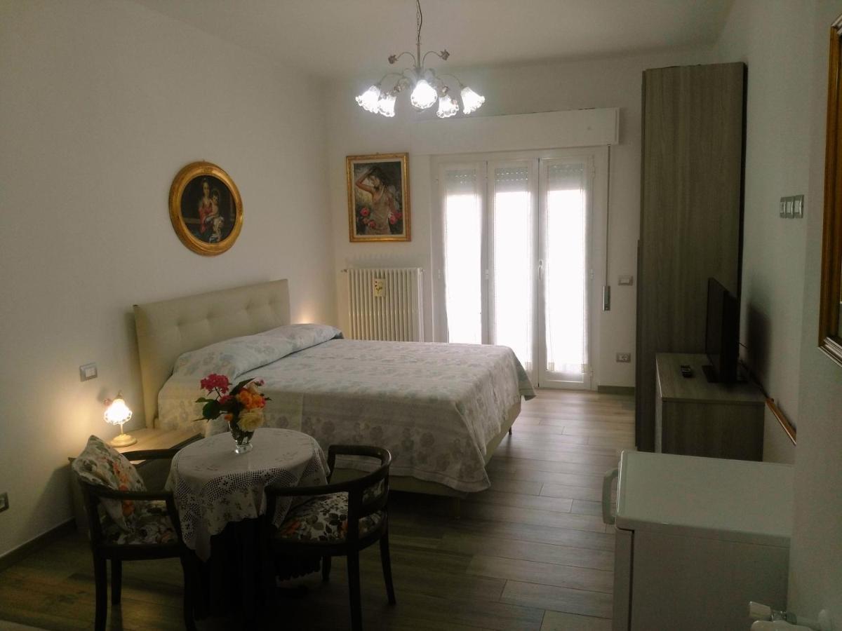 B&B Sweet Dreams Diano Marina Exterior foto