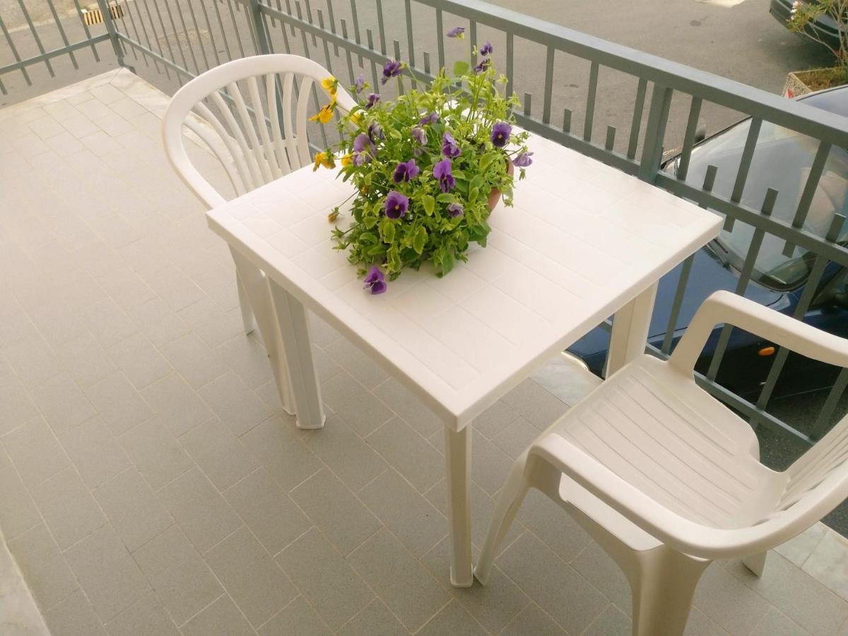 B&B Sweet Dreams Diano Marina Exterior foto