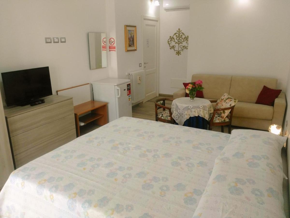 B&B Sweet Dreams Diano Marina Exterior foto
