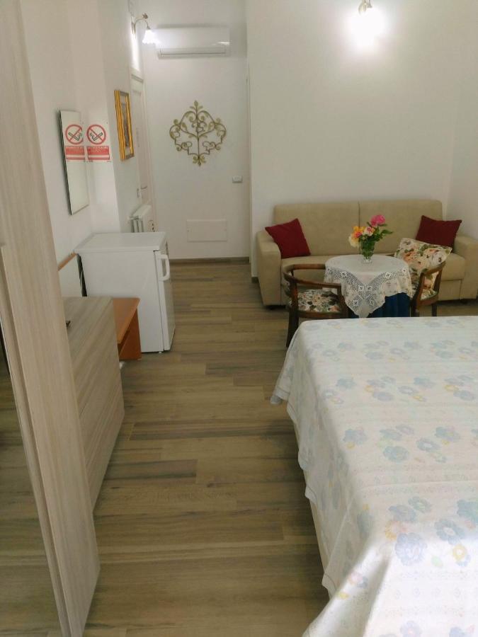 B&B Sweet Dreams Diano Marina Exterior foto
